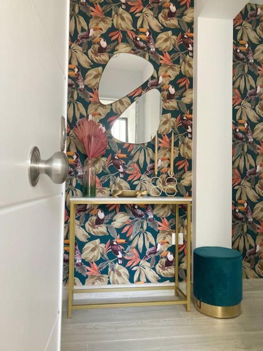 Apartamento Entero Con Solarium En Sabinillas, Con Piscina Y Al Lado Del Puerto De La Duquesa مانيلفا المظهر الخارجي الصورة